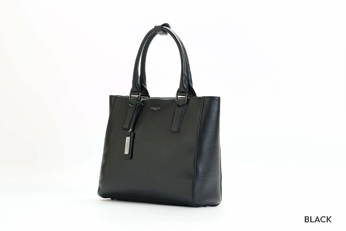 KATHARINE HAMNETT LONDON<br>牛本革トートM