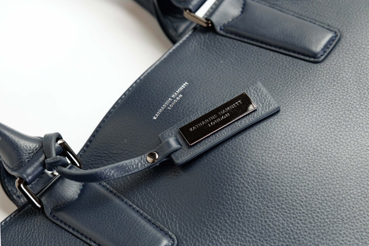 KATHARINE HAMNETT LONDON<br>牛本革トートM