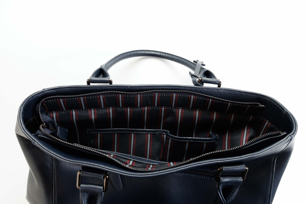 KATHARINE HAMNETT LONDON<br>牛本革トートL