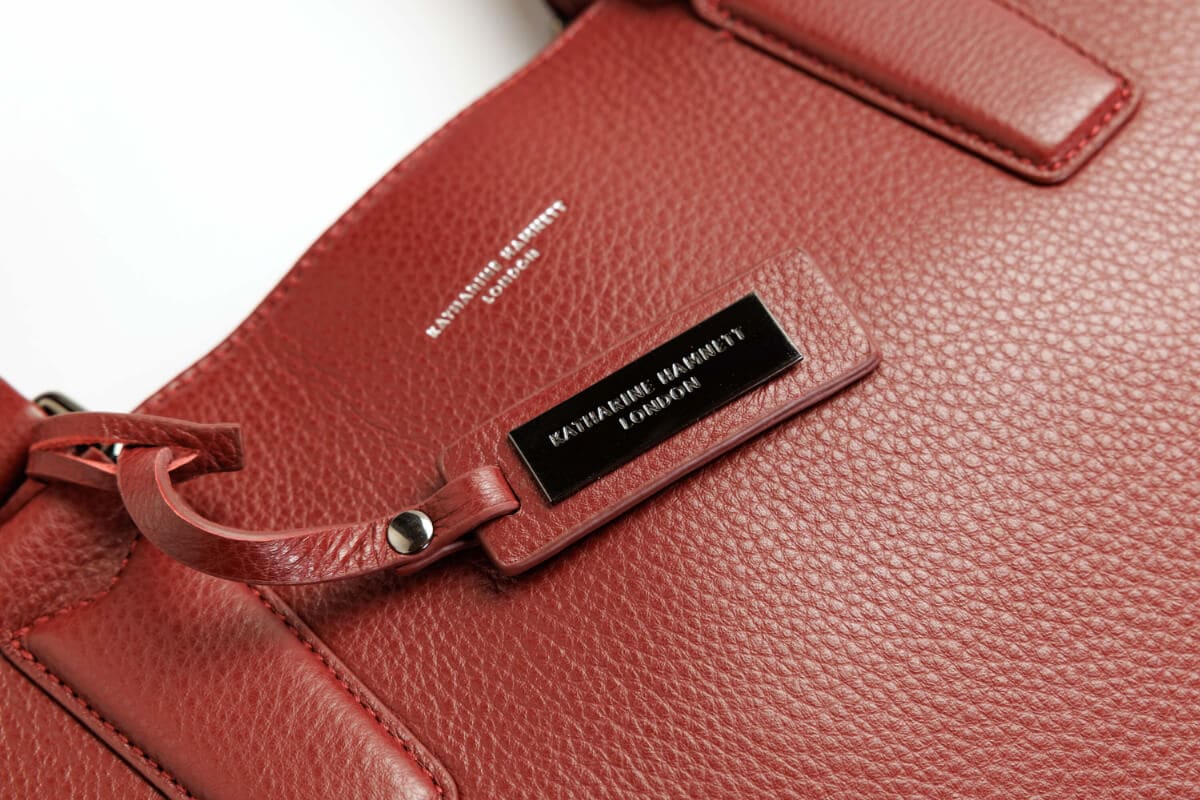 KATHARINE HAMNETT LONDON<br>牛本革トートM